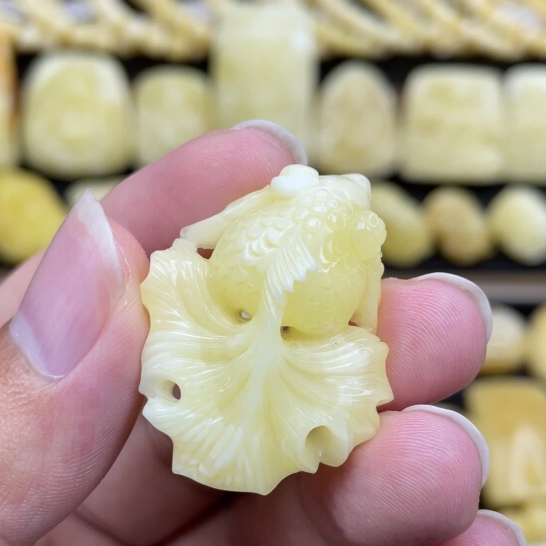 裸石琥珀未镶嵌琥珀蜜蜡