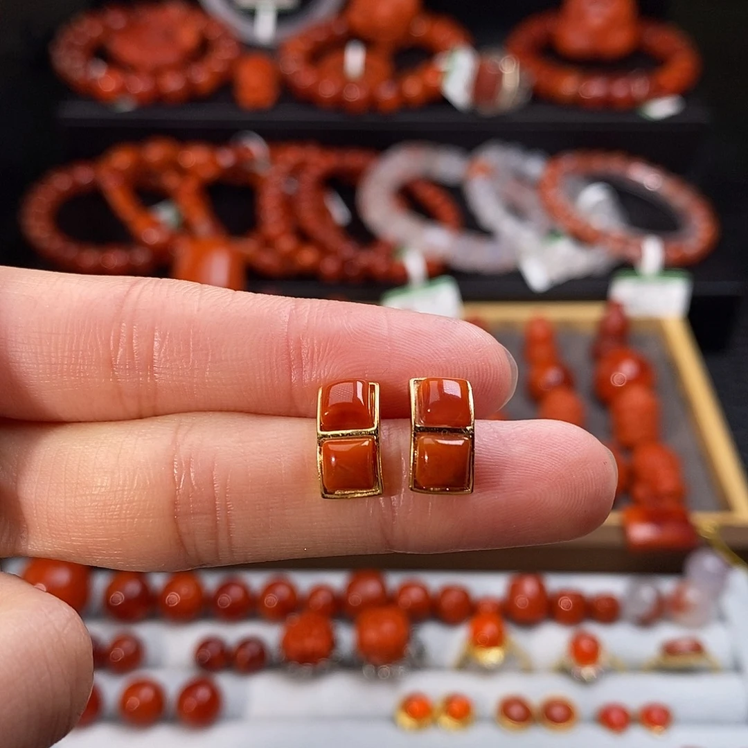 南红玛瑙银S925镶嵌四川凉山瓦西耳钉