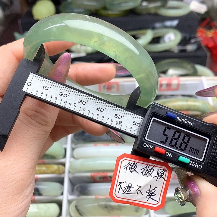 蛇纹石玉手镯未镶嵌864