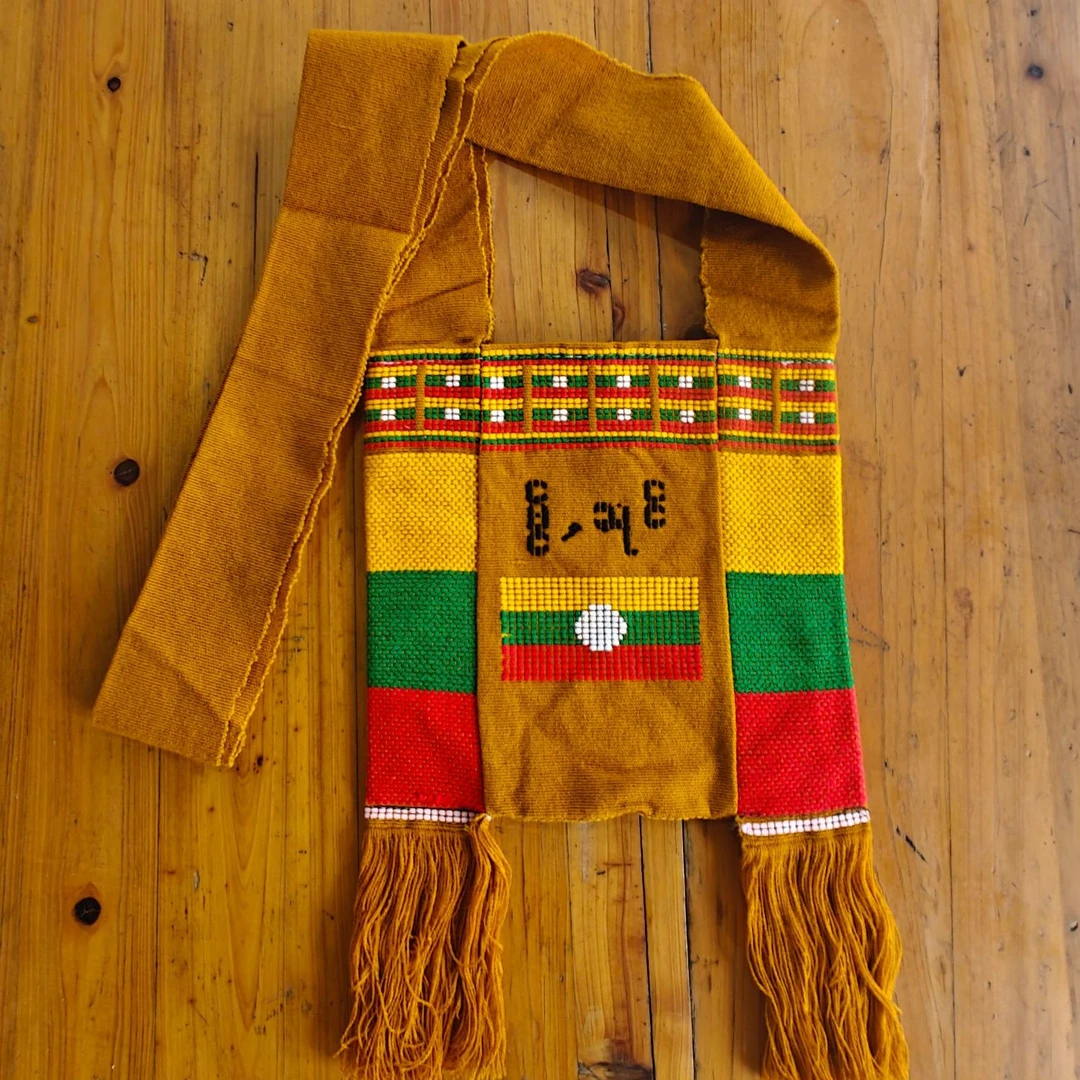 少年挎包，傣族赶摆婚庆聚会装扮挎包，民族特色时尚百搭纯手工艺