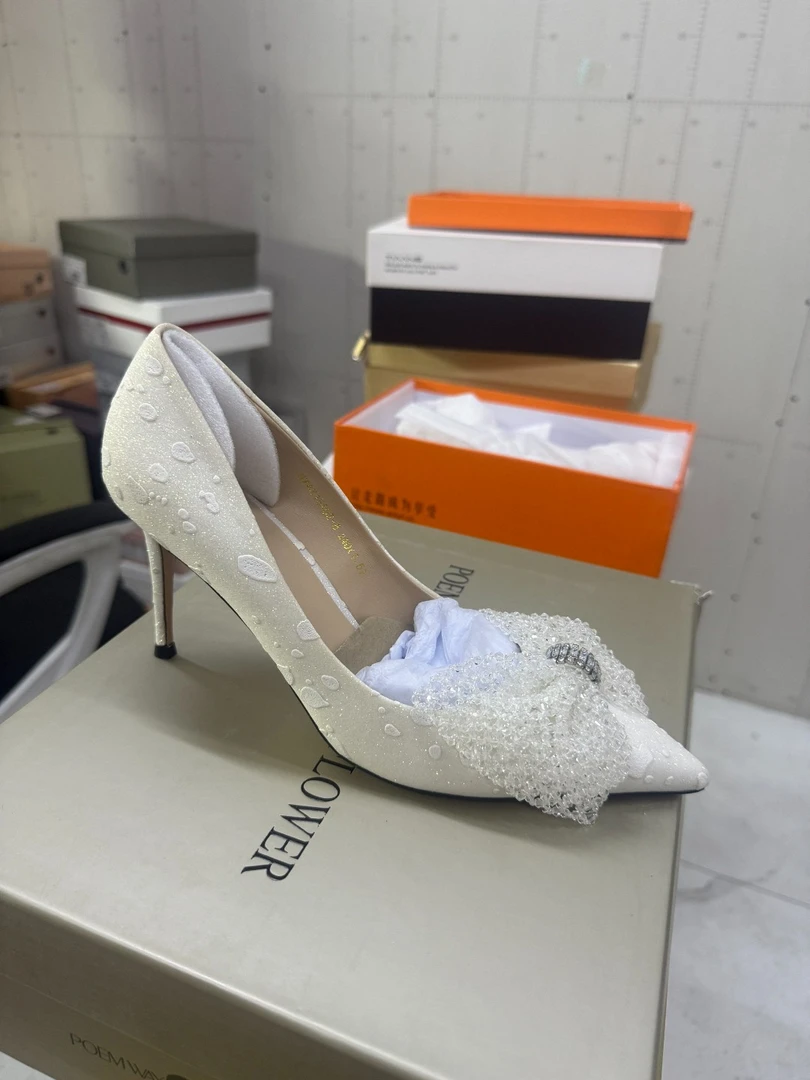 高跟水钻浅口新款单鞋84028