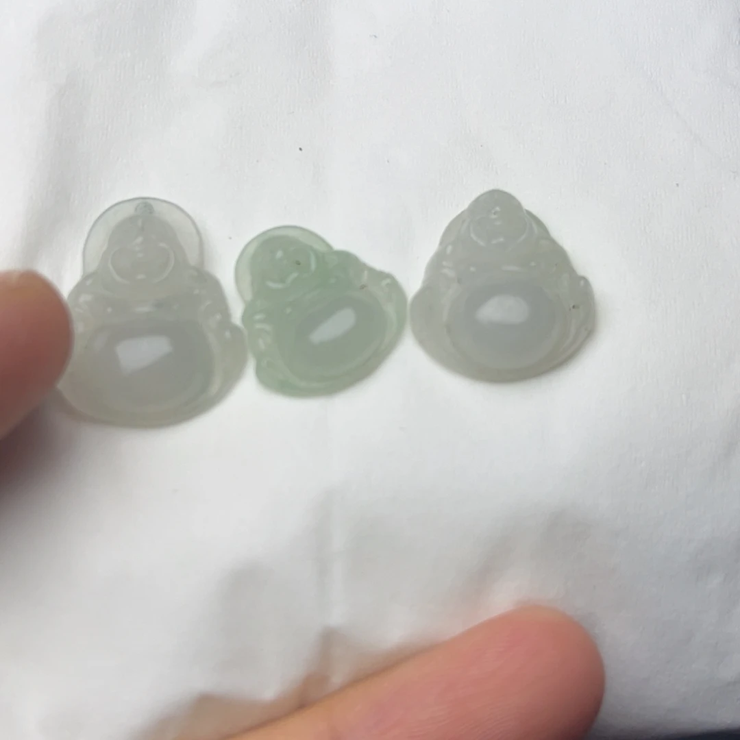 翡翠未镶嵌颈饰挂件