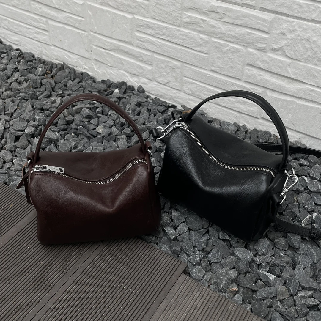 大拿手工皮具/原创开发头层树膏植鞣牛皮手提斜挎吐司包