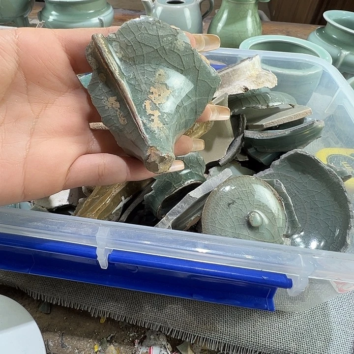 瓷片半*心龙泉窑瓷片