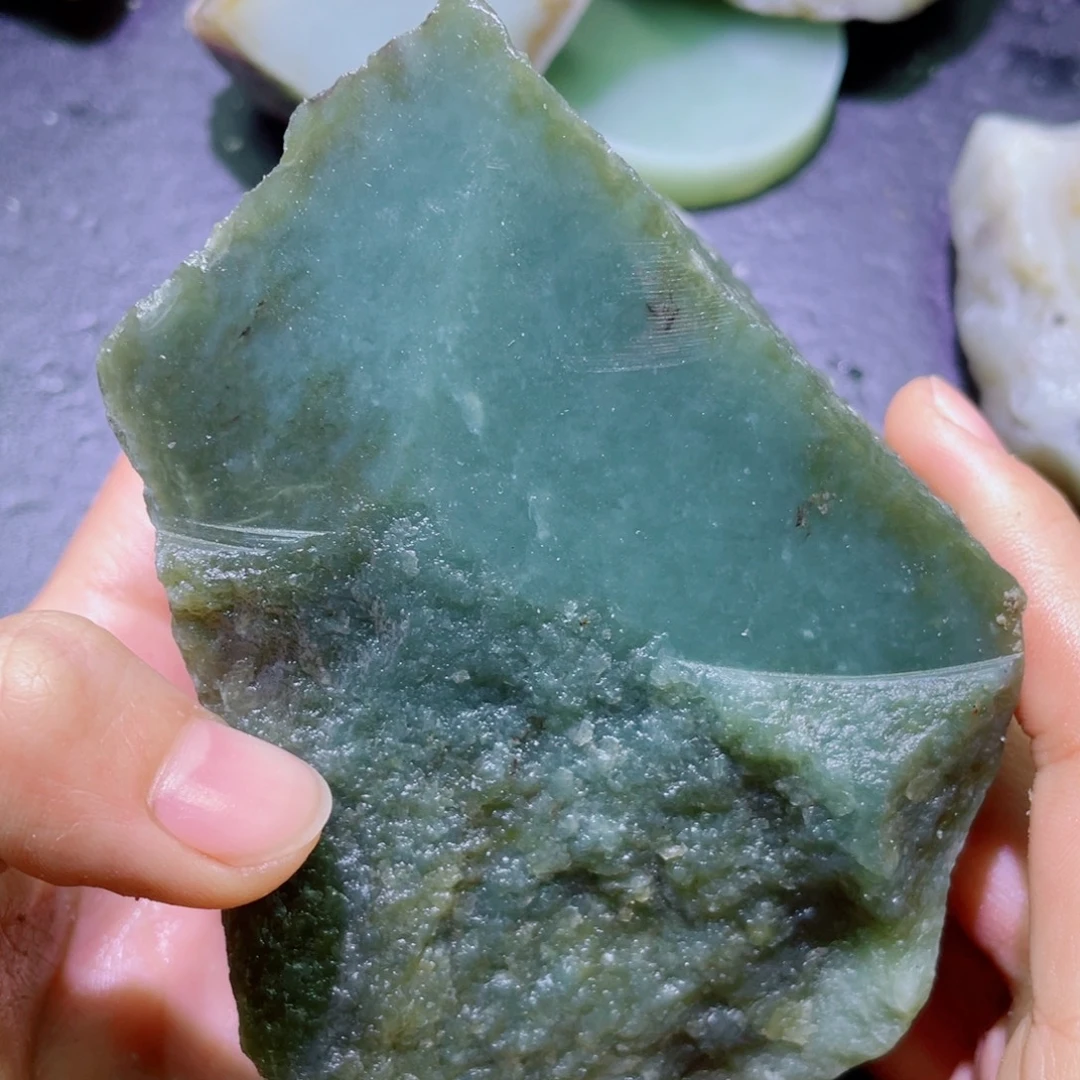 和田玉未镶嵌珠宝半成品