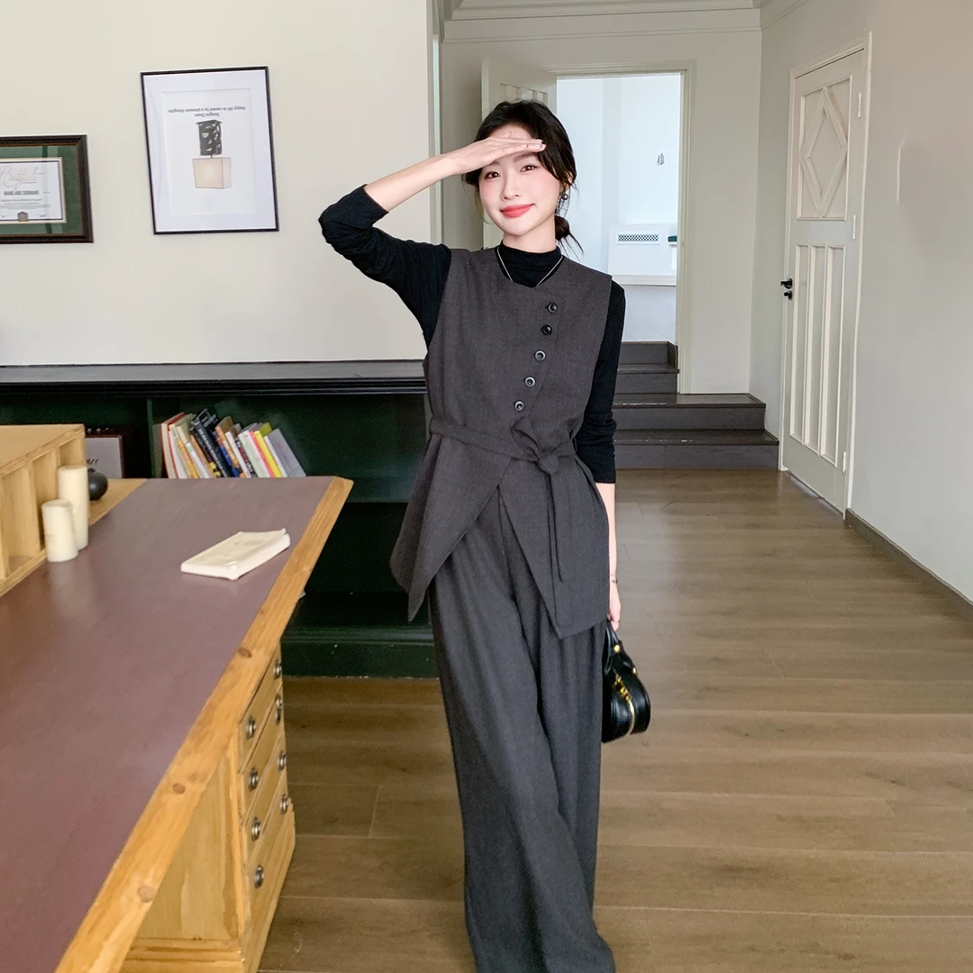 韩系通勤打底衫灰马甲阔腿裤套装2025早秋轻熟御姐气质穿搭三件套