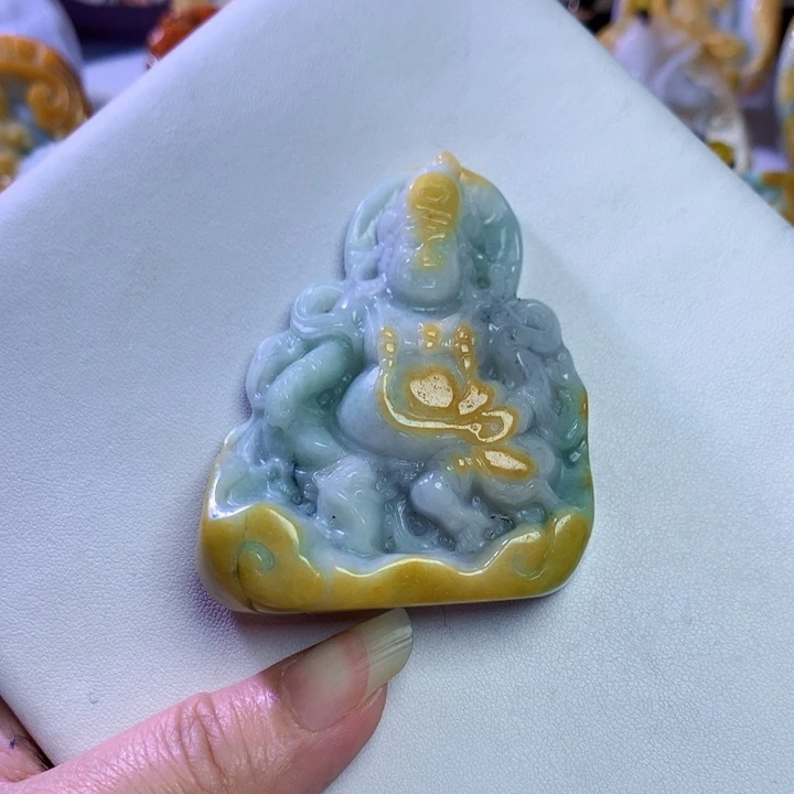 颈饰未镶嵌翡翠黄财