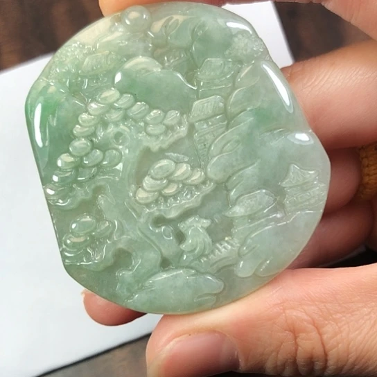 翡翠未镶嵌颈饰缅甸A货，每天下午1点半开播