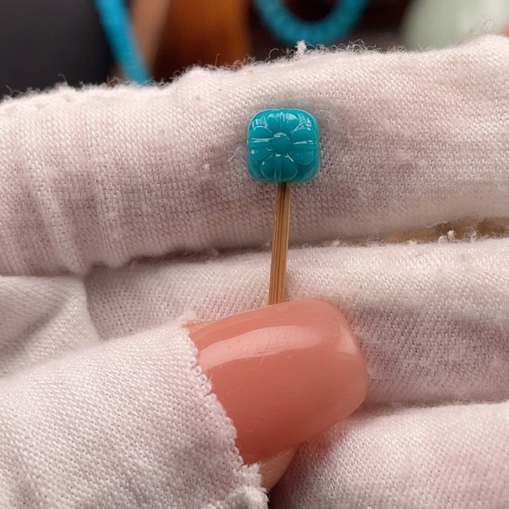 绿松石未镶嵌珠宝奇石6