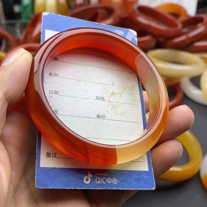 石英质玉未镶嵌手镯