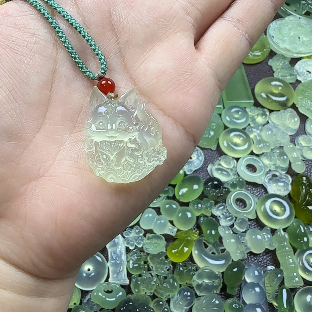 蛇纹石玉合金颈饰