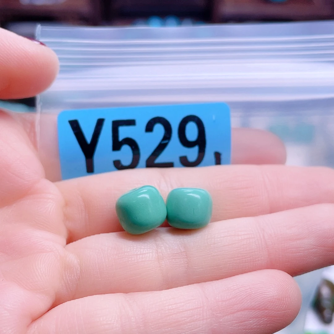十堰原生态绿石头特色手工配饰