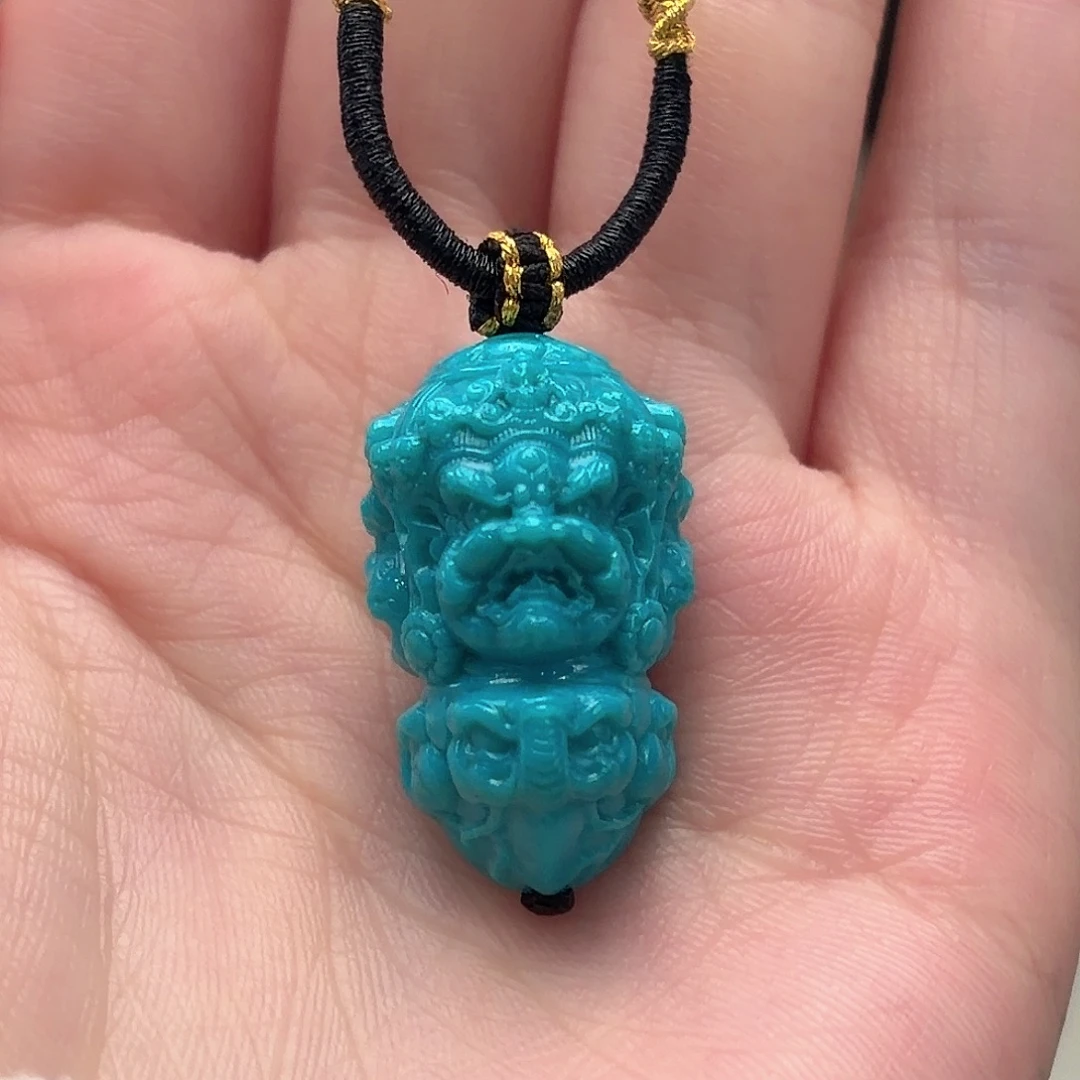 绿松石未镶嵌颈饰