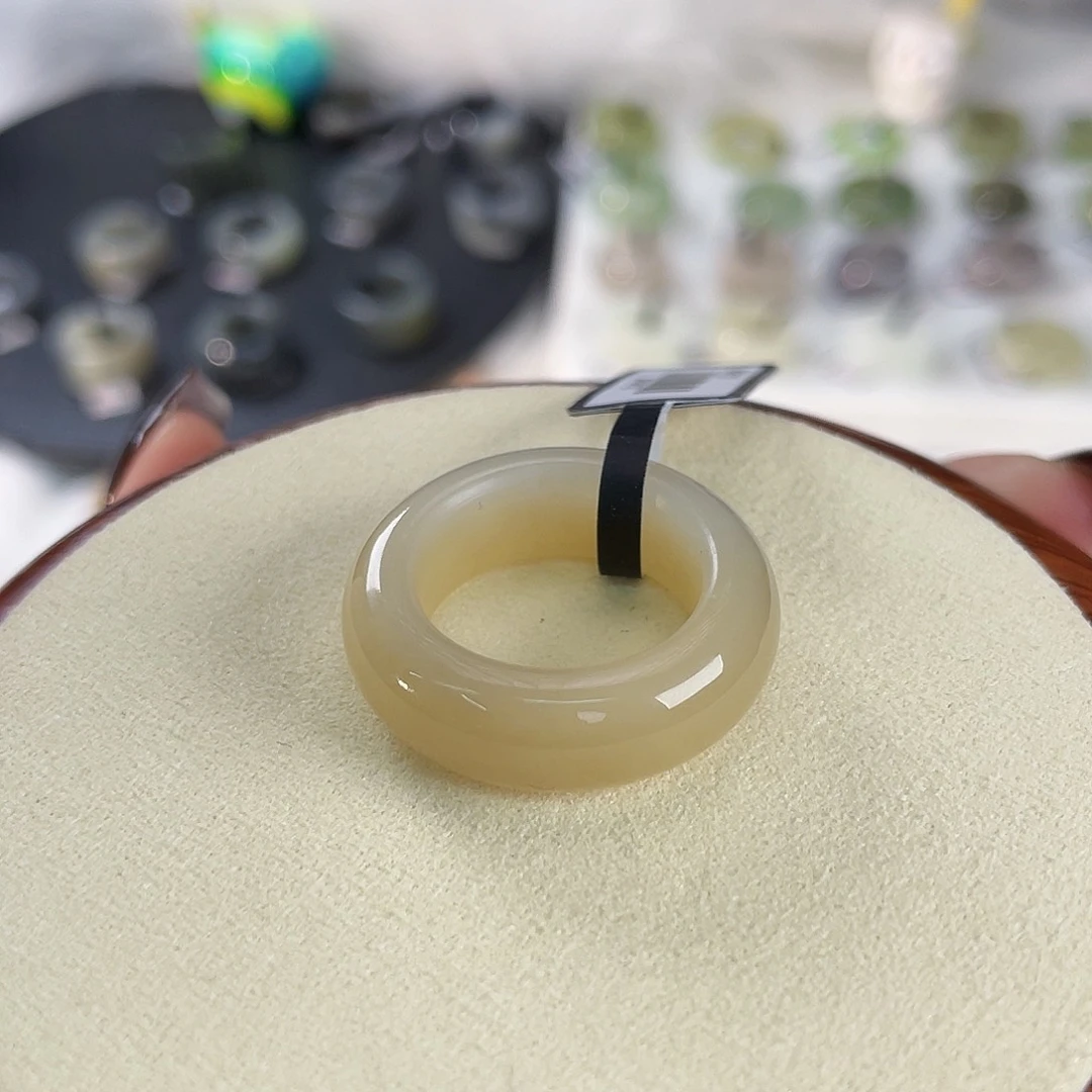 和田玉未镶嵌戒指k5糖白轮胎18.2