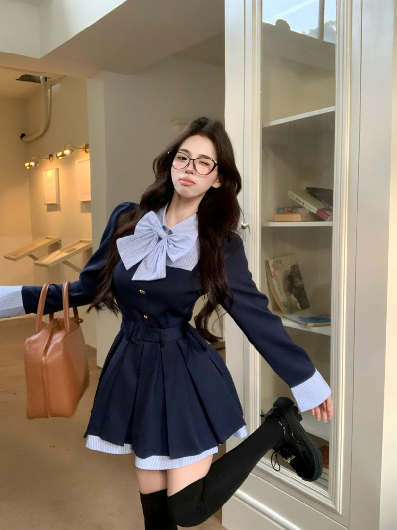 【春款上新】Qian学院风拼接连衣裙设计感长袖秋冬显瘦甜美短裙