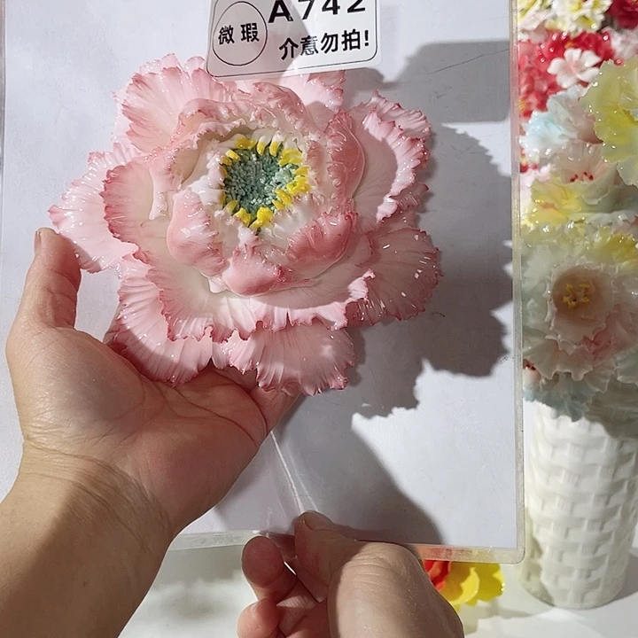 摆件德化工厂陶瓷手工捏花