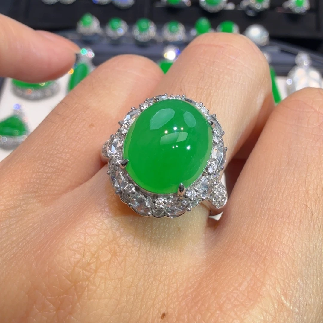 翡翠18K金镶嵌戒指收到货48小时鉴赏期