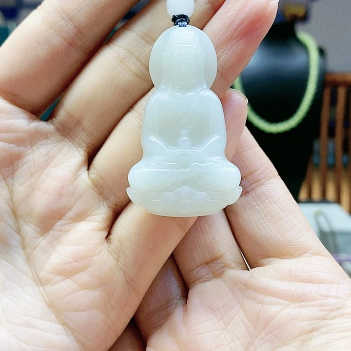 【闪购商品】颈饰未镶嵌和田玉