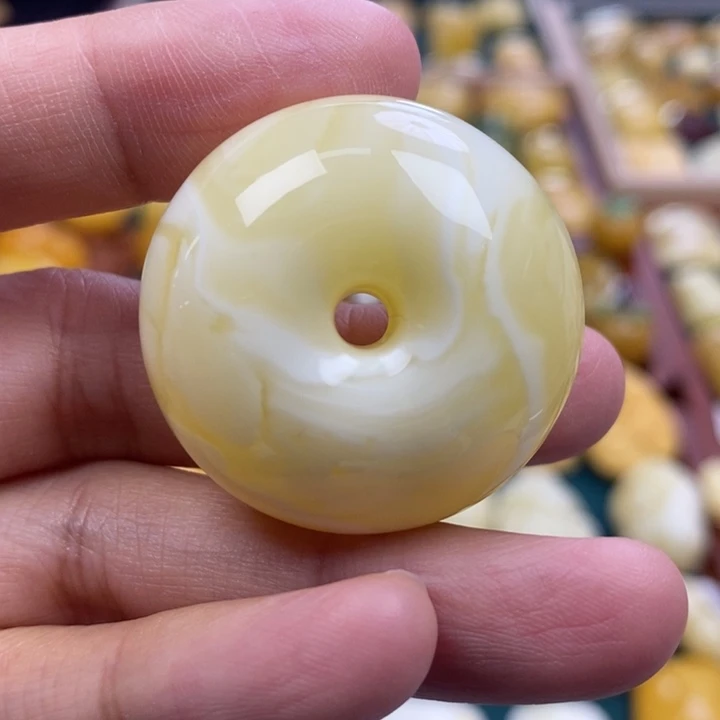 琥珀未镶嵌裸石14.07白蜜平安扣