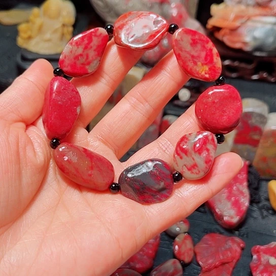 昌化鸡血石昌化鸡血石