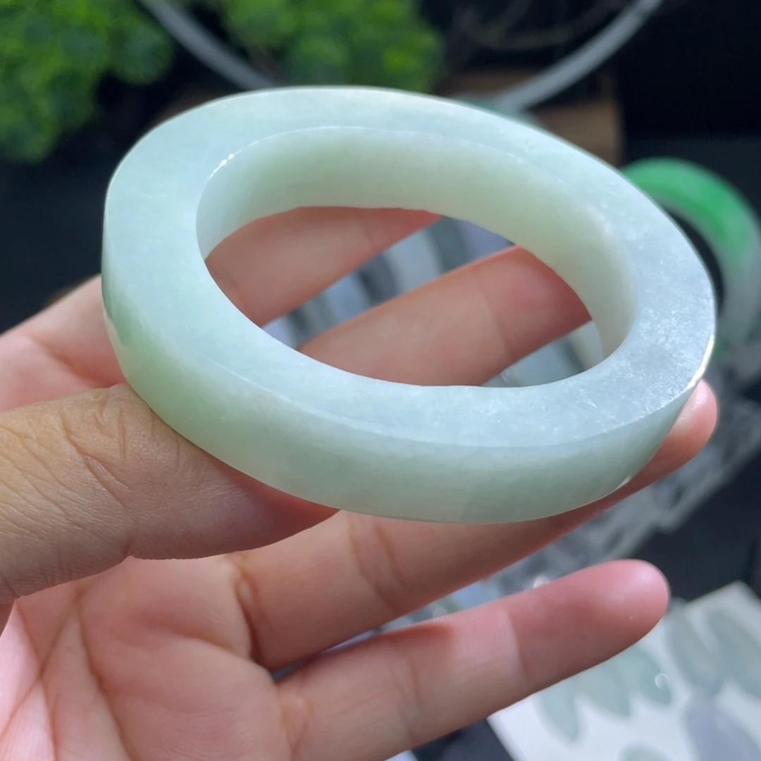 未镶嵌不退不换定制翡翠