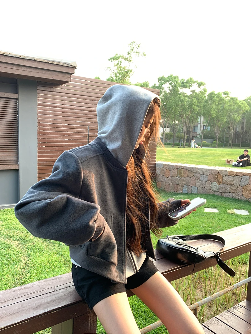 美式复古高级感短款夹克外套2025春秋新款设计感休闲风棒球服