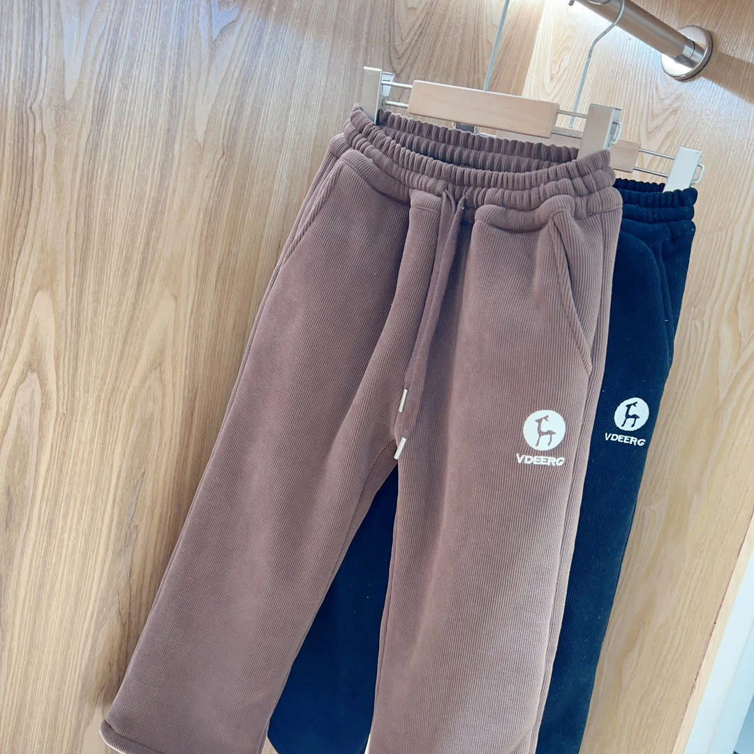 790 小鹿加绒一件过冬直筒裤北极绒