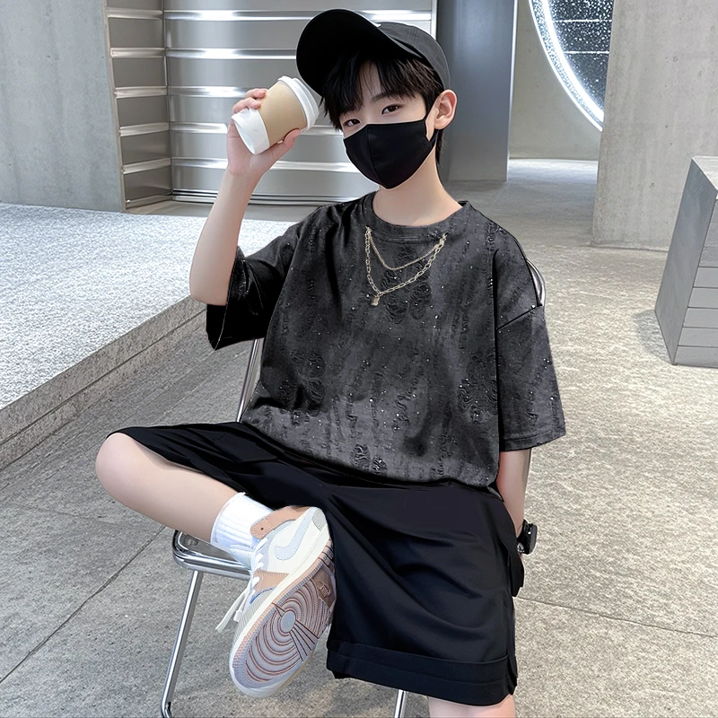 2025新款短袖男童满天星轻奢圆领上衣潮流百搭破洞t恤儿童男短袖T