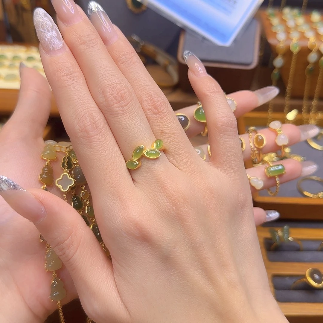 和田玉戒指银S925镀金镶嵌