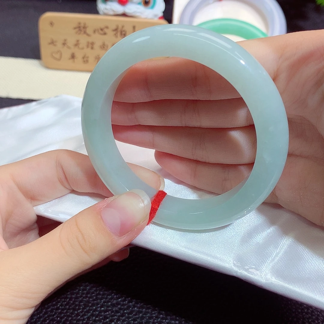 翡翠未镶嵌手镯1258