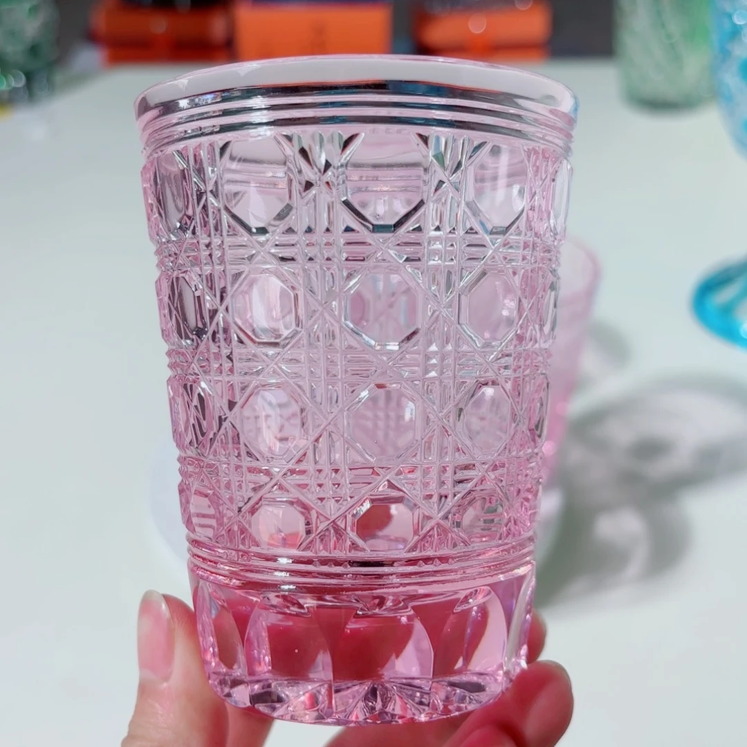 水晶玻璃平底款-樱花粉八角笼目纹水晶杯
