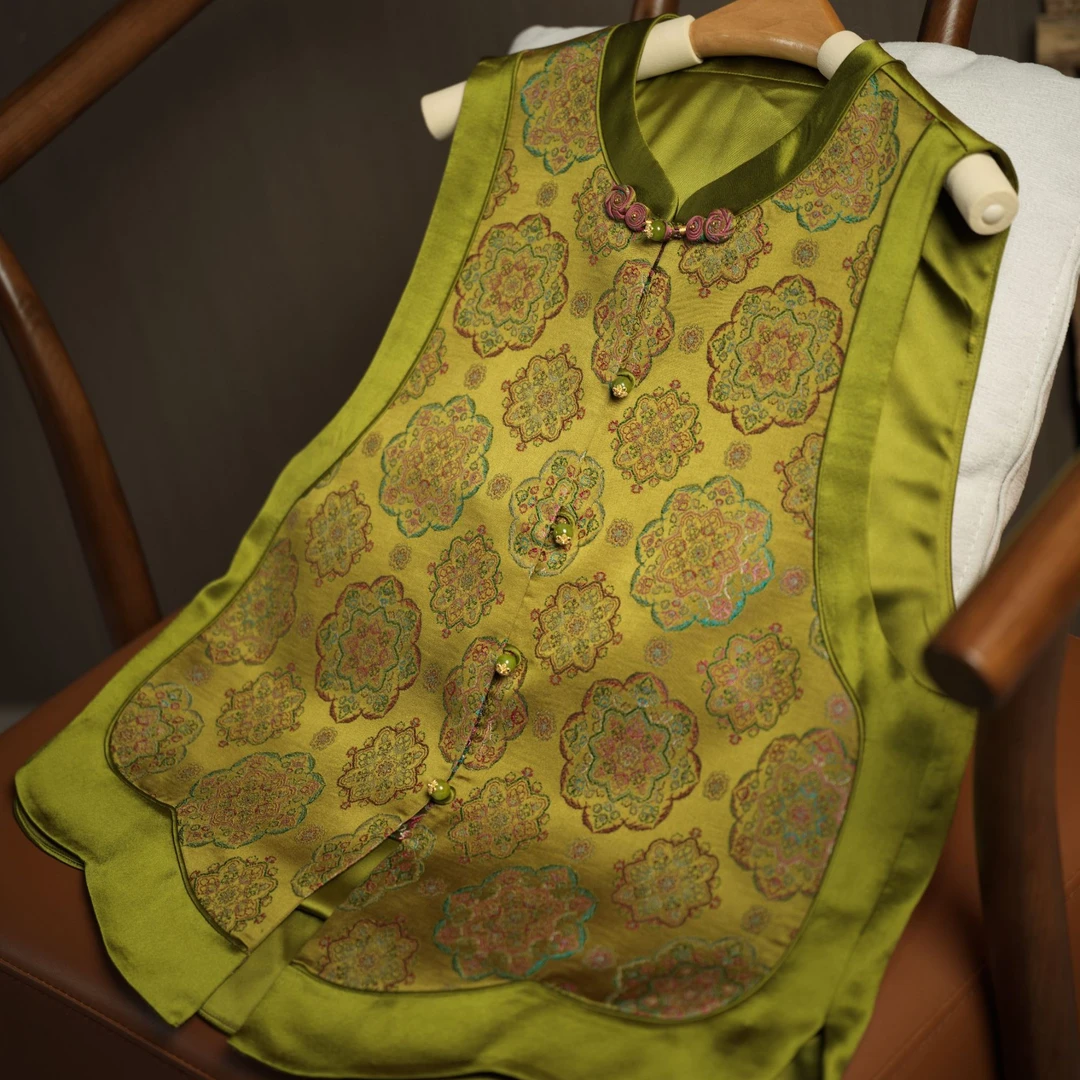 『敬亭』新中式满分桑蚕丝国风宽松气质马甲DHWQ6405