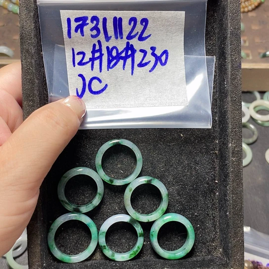 未镶嵌定制翡翠J*