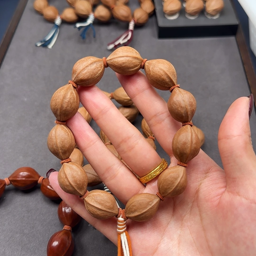 1.7*2.4头货原生态梅林铁核手串