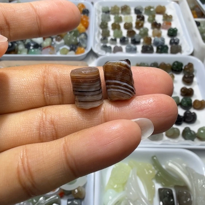 和田玉未镶嵌珠宝奇石