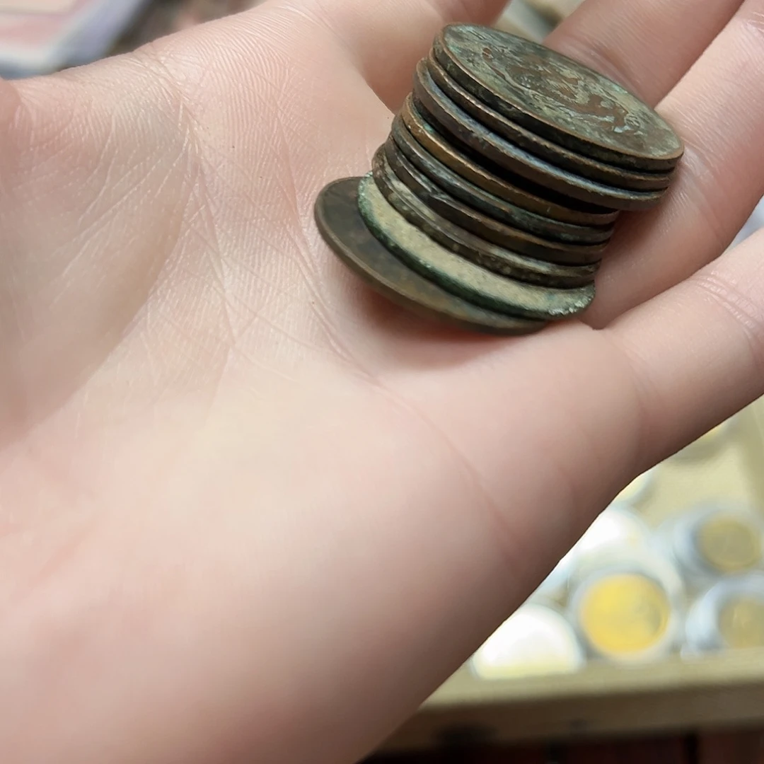 拍品。