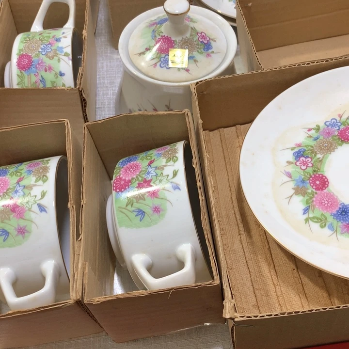 盘黑***灰你就在家里吃东西吃哈哈哈你说吧