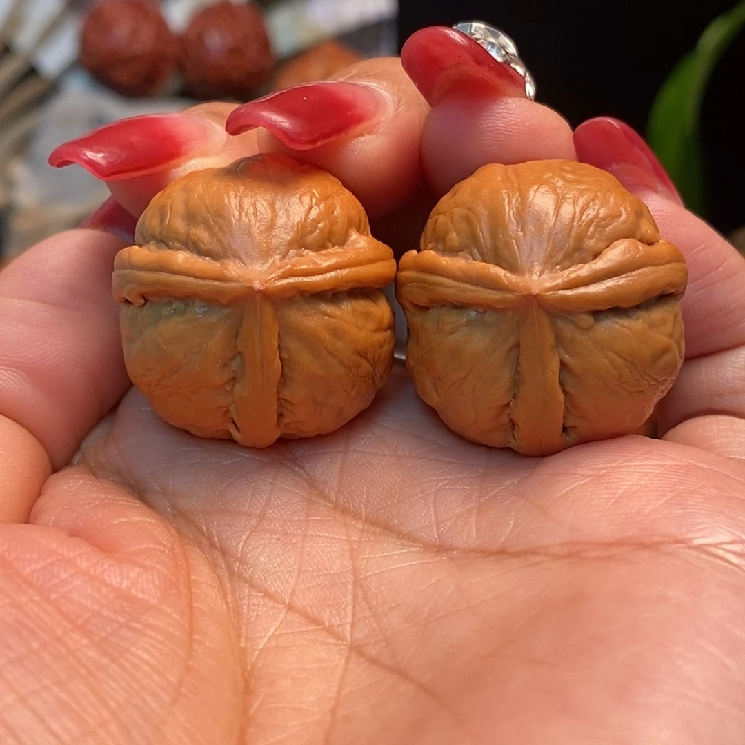 把件文玩核桃龙珠三棱