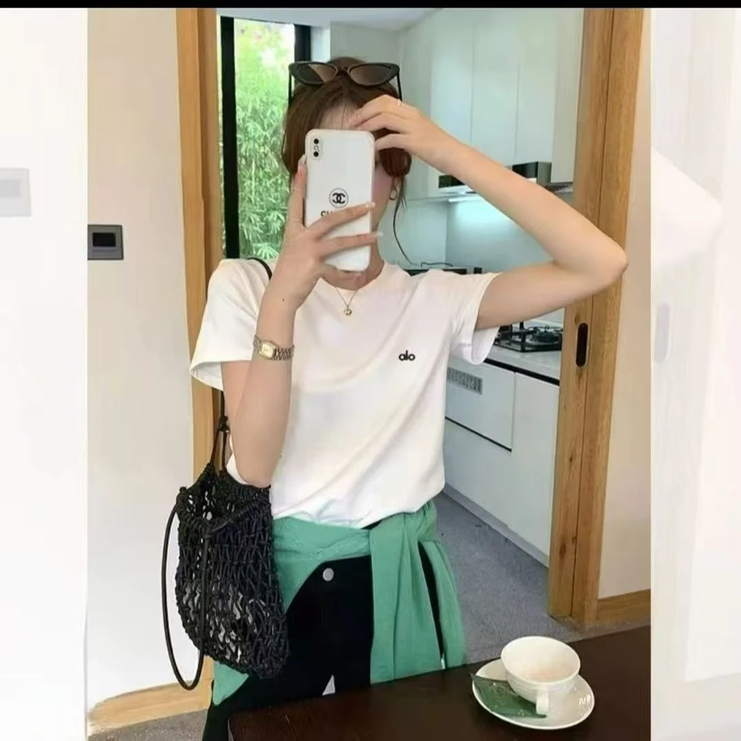 （原版）夏季韩版时尚百搭休闲简约正肩修身圆领设计感刺绣短袖t恤