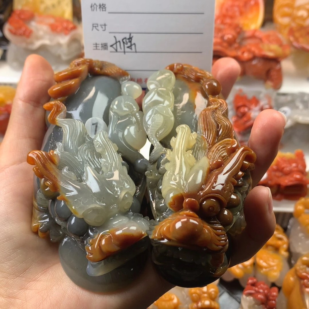 石英质玉（黄龙玉）摆件未镶嵌鑫****）