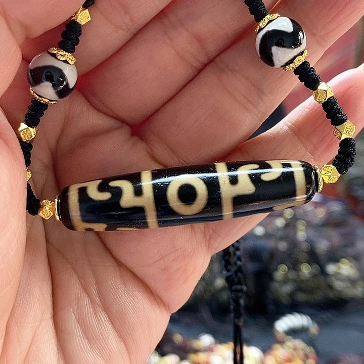 玛瑙/玉髓颈饰合金