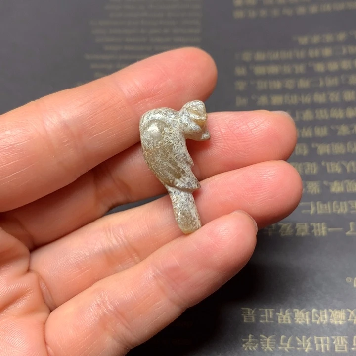子***8和田玉（糖玉）未镶嵌颈饰