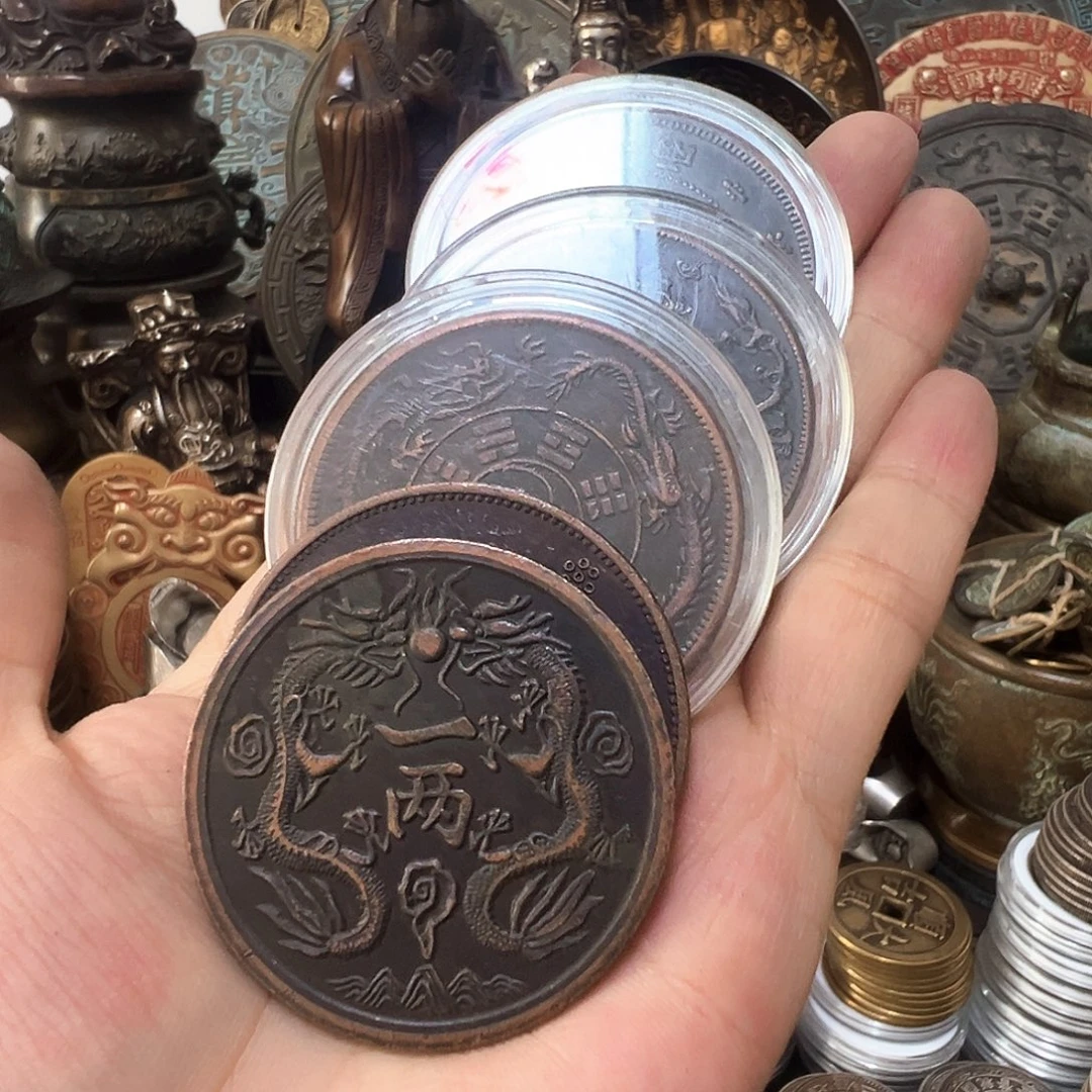 金属复古风格双龙