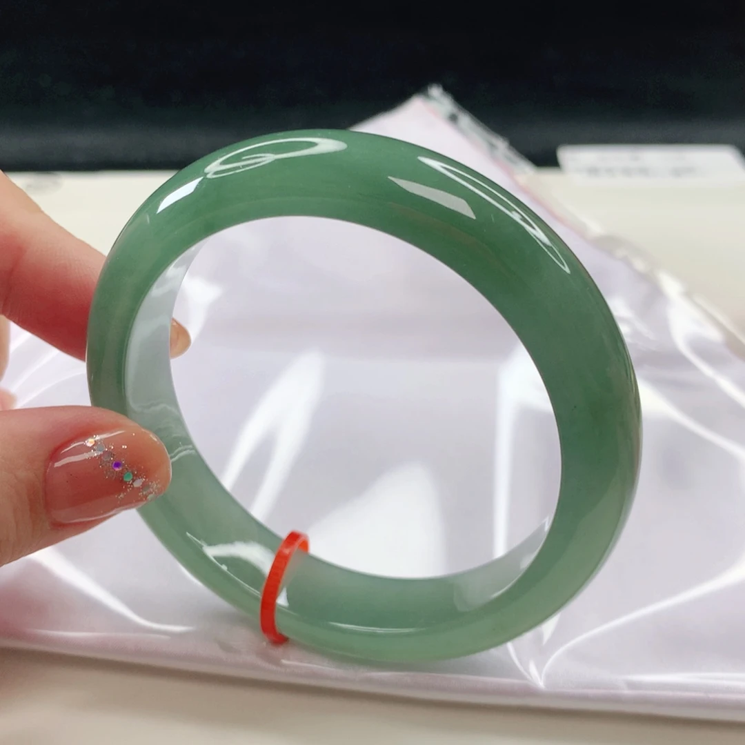 翡翠手镯未镶嵌圈口54.1