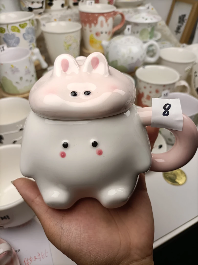 奇奇怪怪的陶瓷杯