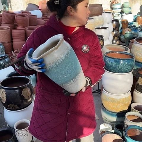 口20高31瑕疵底裂盆子