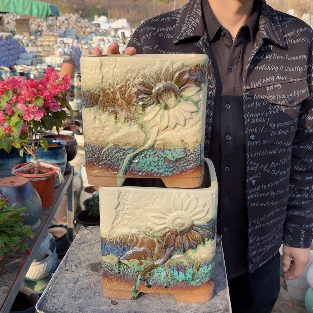 紫砂花盆口19高19（两个方雏菊绿