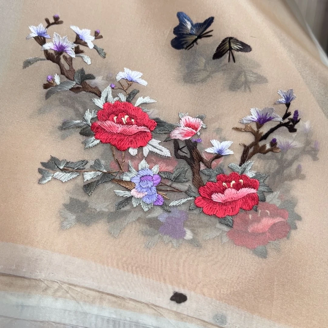 织绣纯手工刺绣陆老师