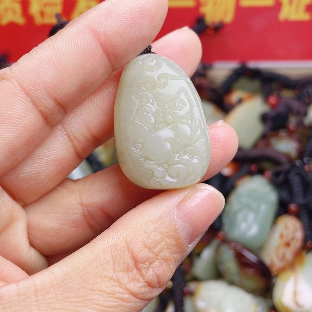 和田玉颈饰未镶嵌