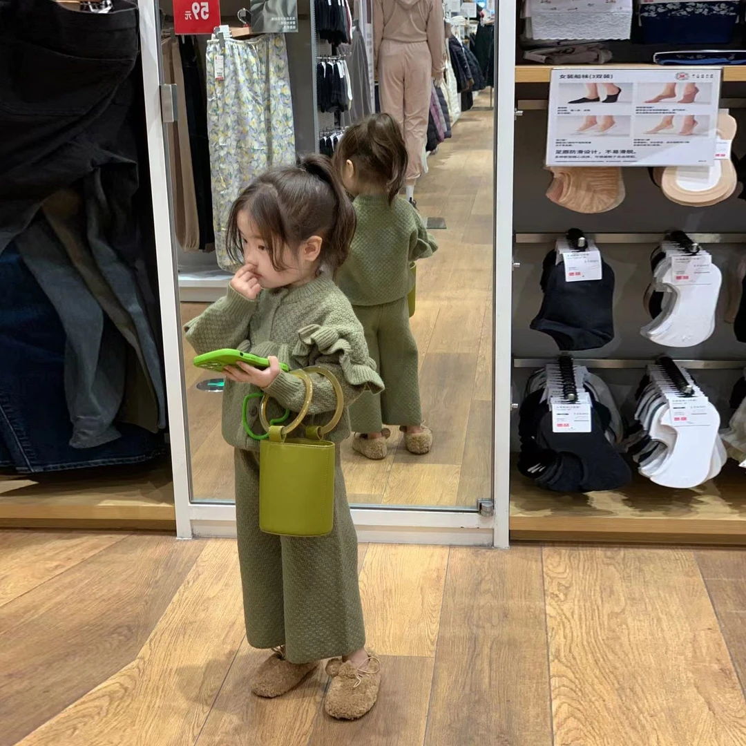 rt2491女童秋冬装新款荷叶边毛衣套装时髦加厚圆领开衫上衣裤子